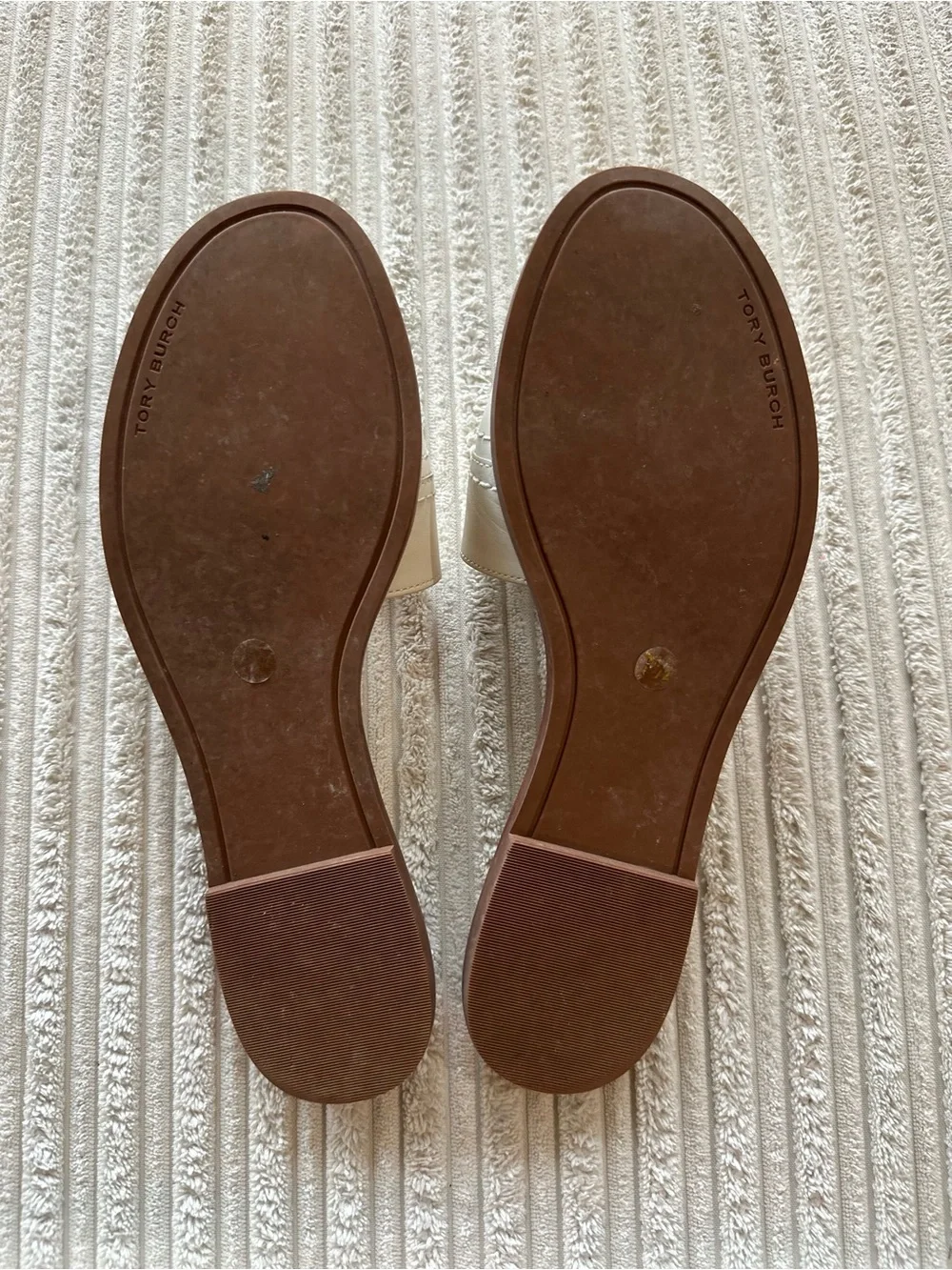 Tory Burch White/Cream Everly Slide Sandals with Gold Logo